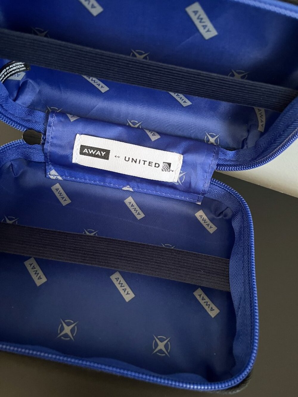 AWAY x United Mini Travel Suitcase Toiletry Hard Case (Navy Blue) - Picture 10 of 10